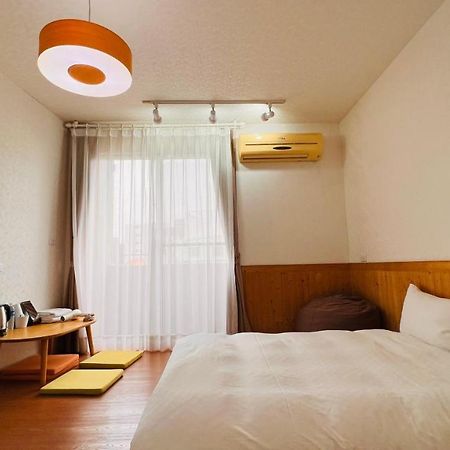 เรนโบว์ ไอแลนด์ บีแอนด์เบรคฟาสต์ Apartment ไถหนาน ภายนอก รูปภาพ