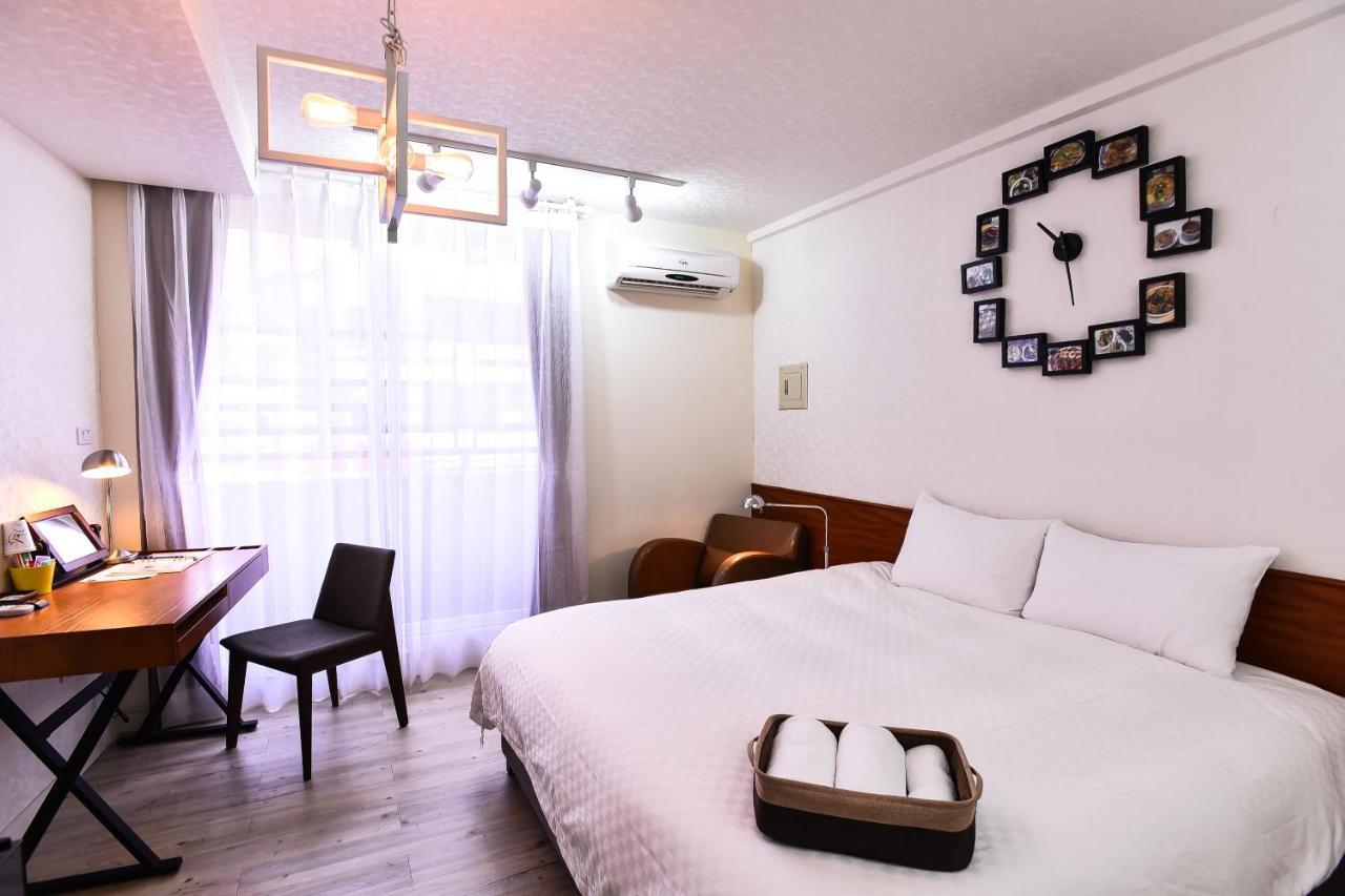 เรนโบว์ ไอแลนด์ บีแอนด์เบรคฟาสต์ Apartment ไถหนาน ภายนอก รูปภาพ