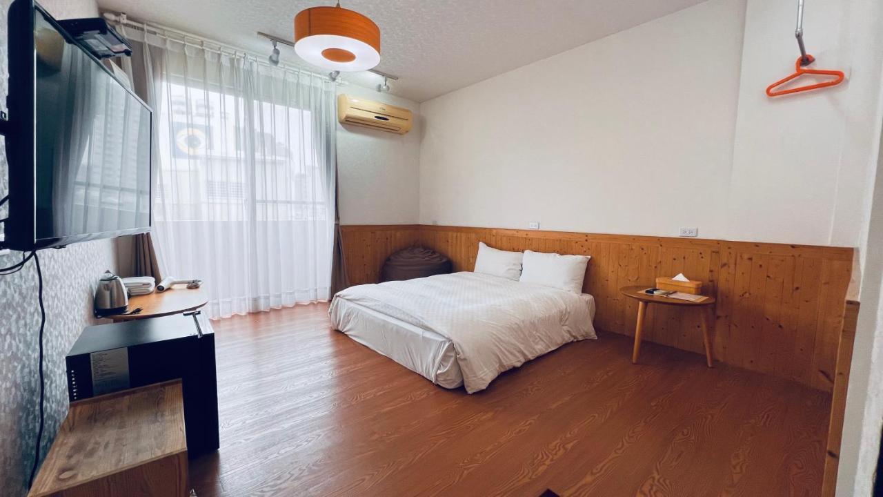 เรนโบว์ ไอแลนด์ บีแอนด์เบรคฟาสต์ Apartment ไถหนาน ภายนอก รูปภาพ