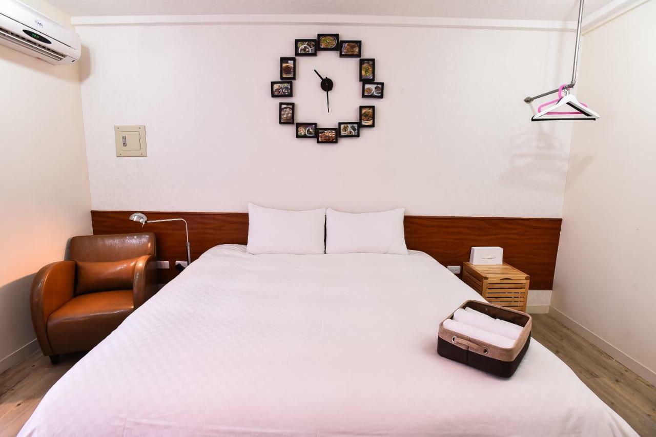 เรนโบว์ ไอแลนด์ บีแอนด์เบรคฟาสต์ Apartment ไถหนาน ภายนอก รูปภาพ